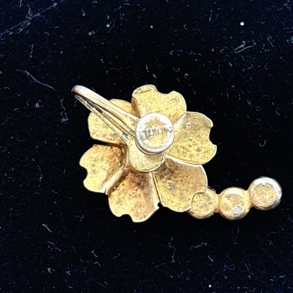 VTG Sterling Silver Floral Design Amber colored rhinestones Screw Back Earrings